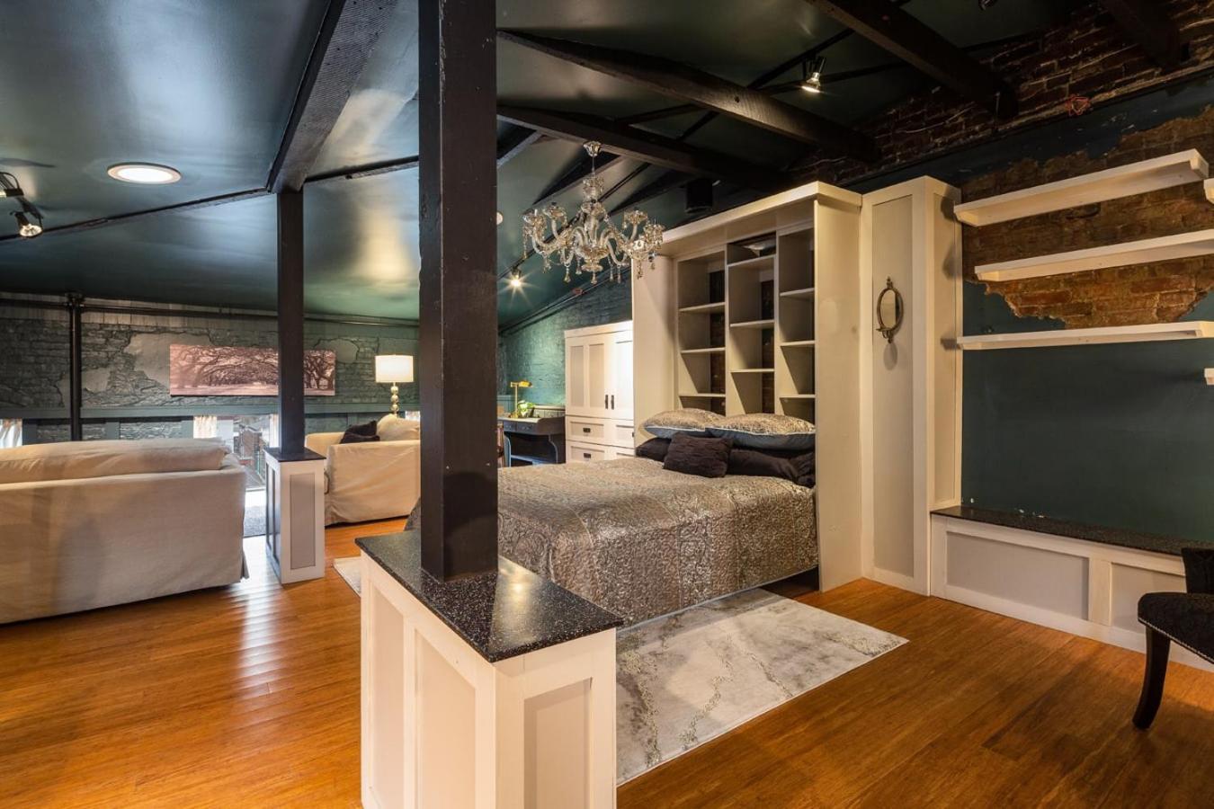 Lou Lou Lofts Apartment Louisville Bagian luar foto