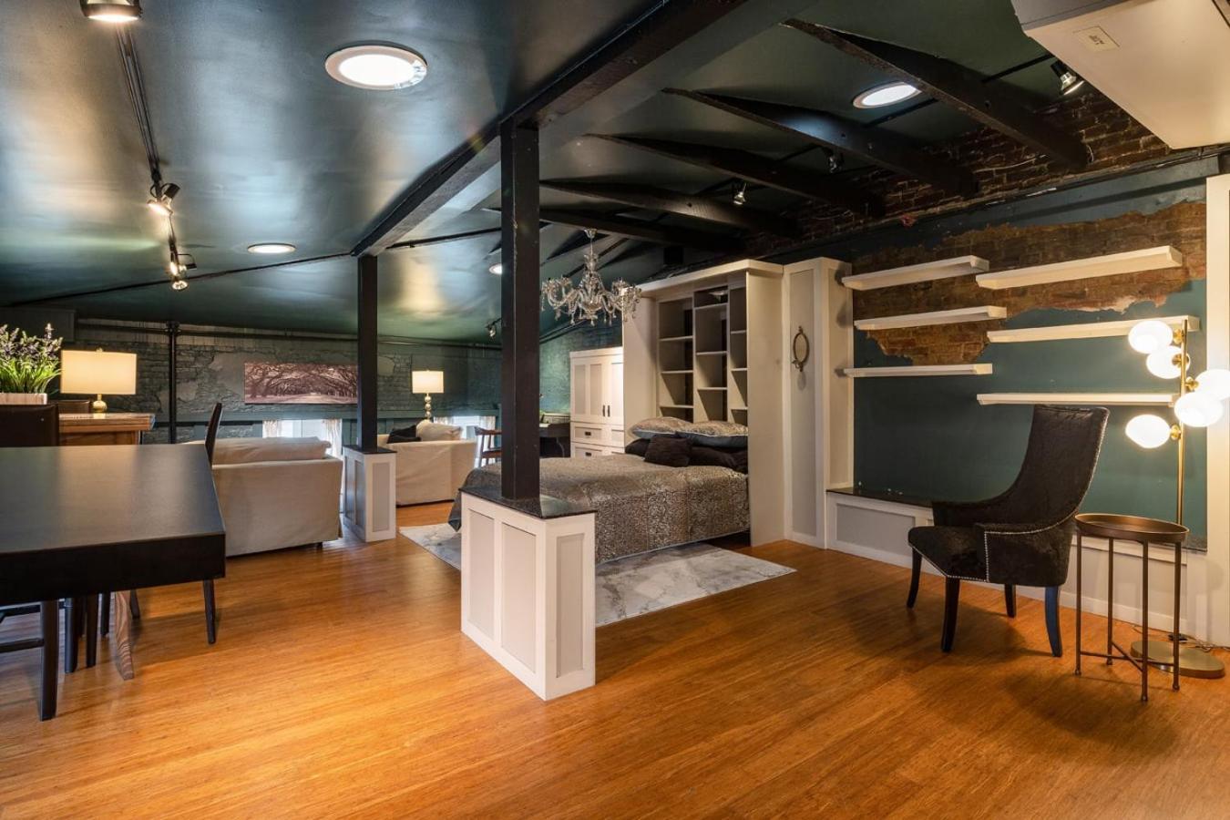 Lou Lou Lofts Apartment Louisville Bagian luar foto