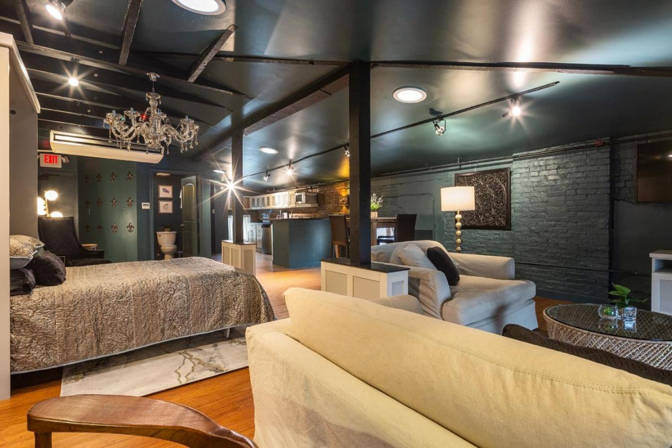 Lou Lou Lofts Apartment Louisville Bagian luar foto